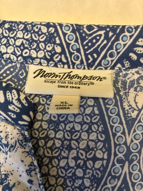 Norm Thompson XL Women's Blue and White Paisley Pattern 3/4 Sleeve Blouse - Picture 2 of 9